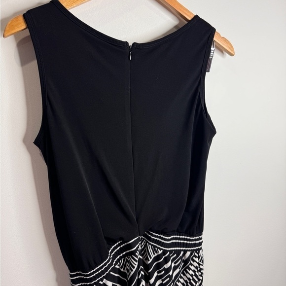 Calvin Klein Cinched Waist Black and White Women’s Romper (P) - Picture 7 of 9
